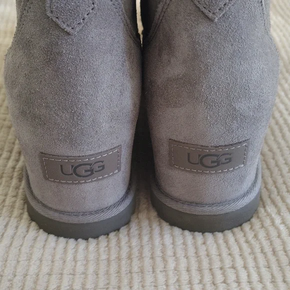 UGG Classic Femme Wedge Charcoal Lace Up Boot Size 8.5 - Picture 4 of 16
